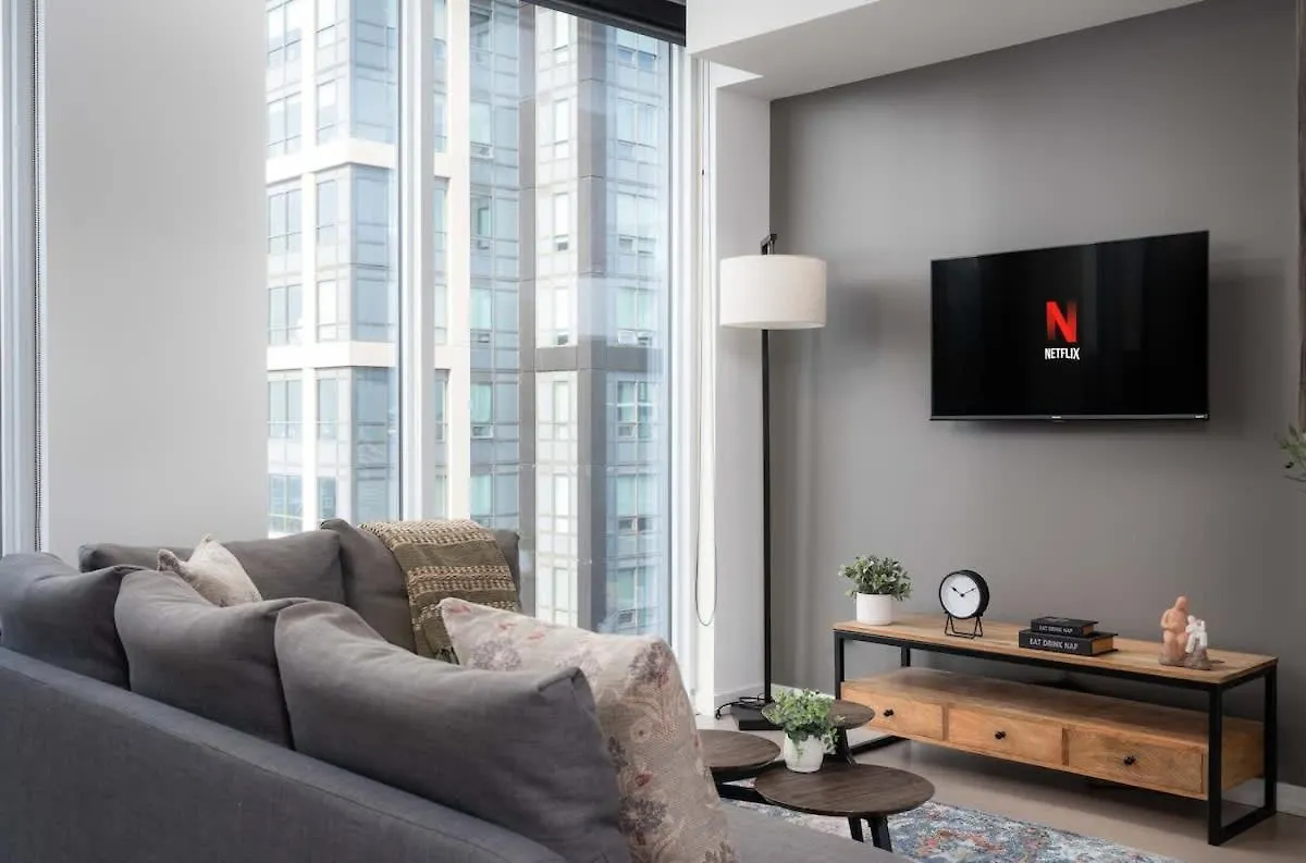 Sunset Views In Chic Condo By Cn Tower Toronto 0*,