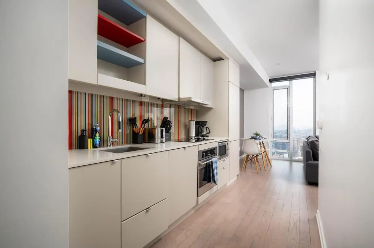 Sunset Views In Chic Condo By Cn Tower Toronto