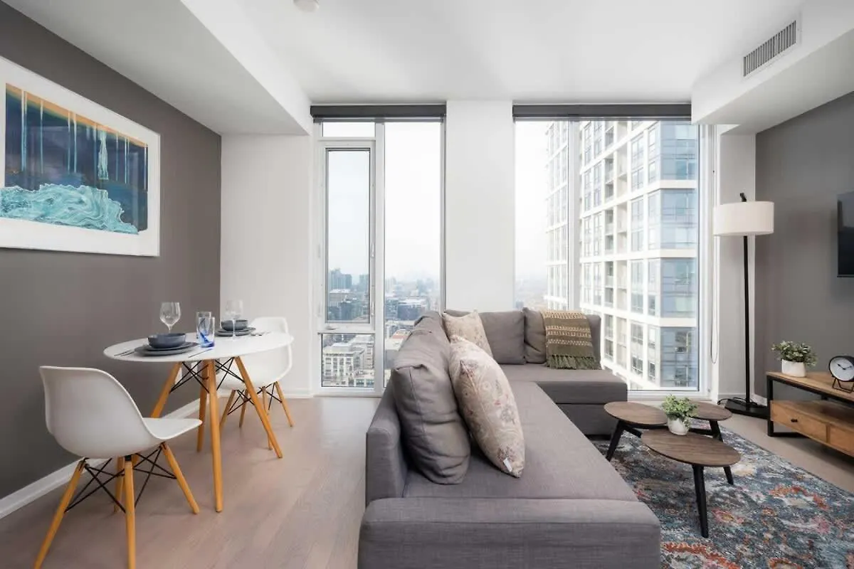 Apartment Sunset Views In Chic Condo By Cn Tower Toronto