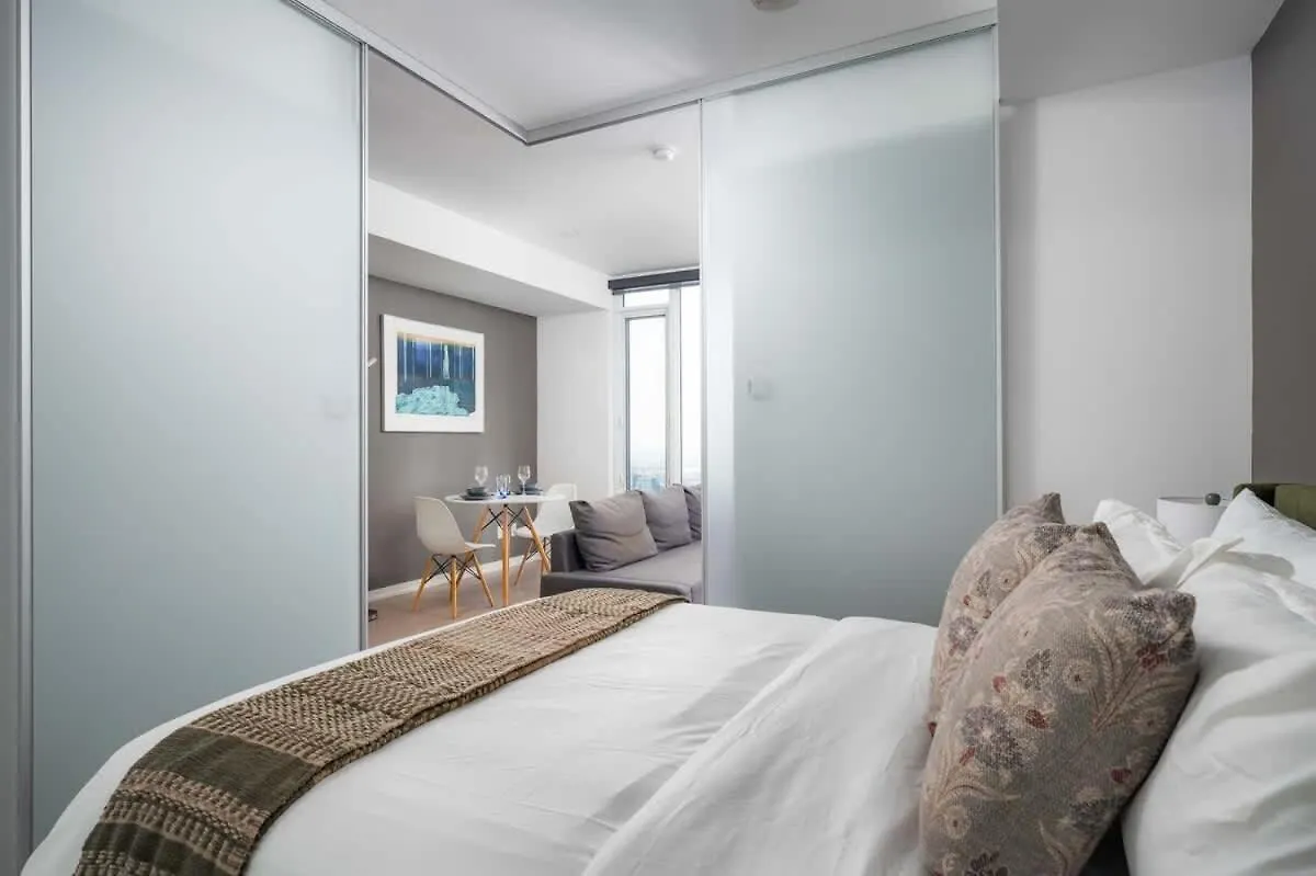 Sunset Views In Chic Condo By Cn Tower Toronto Canada